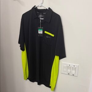 Nike Men's Polo Shirt in Black with Yellow Highlights